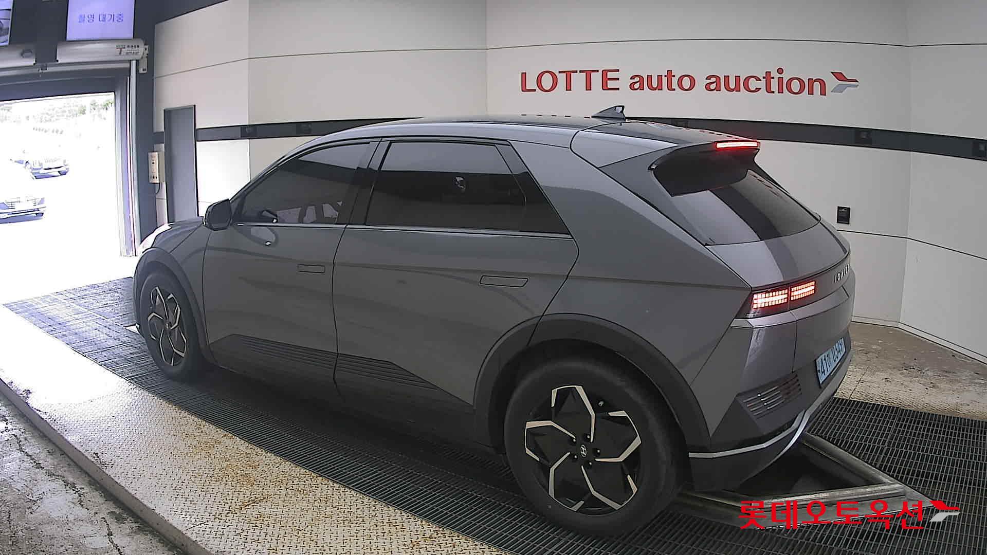 2022 - hyundai ioniq