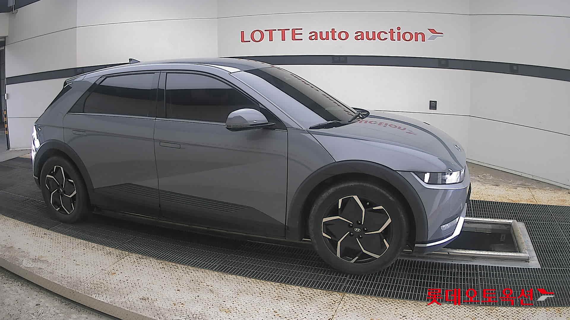2022 - hyundai ioniq