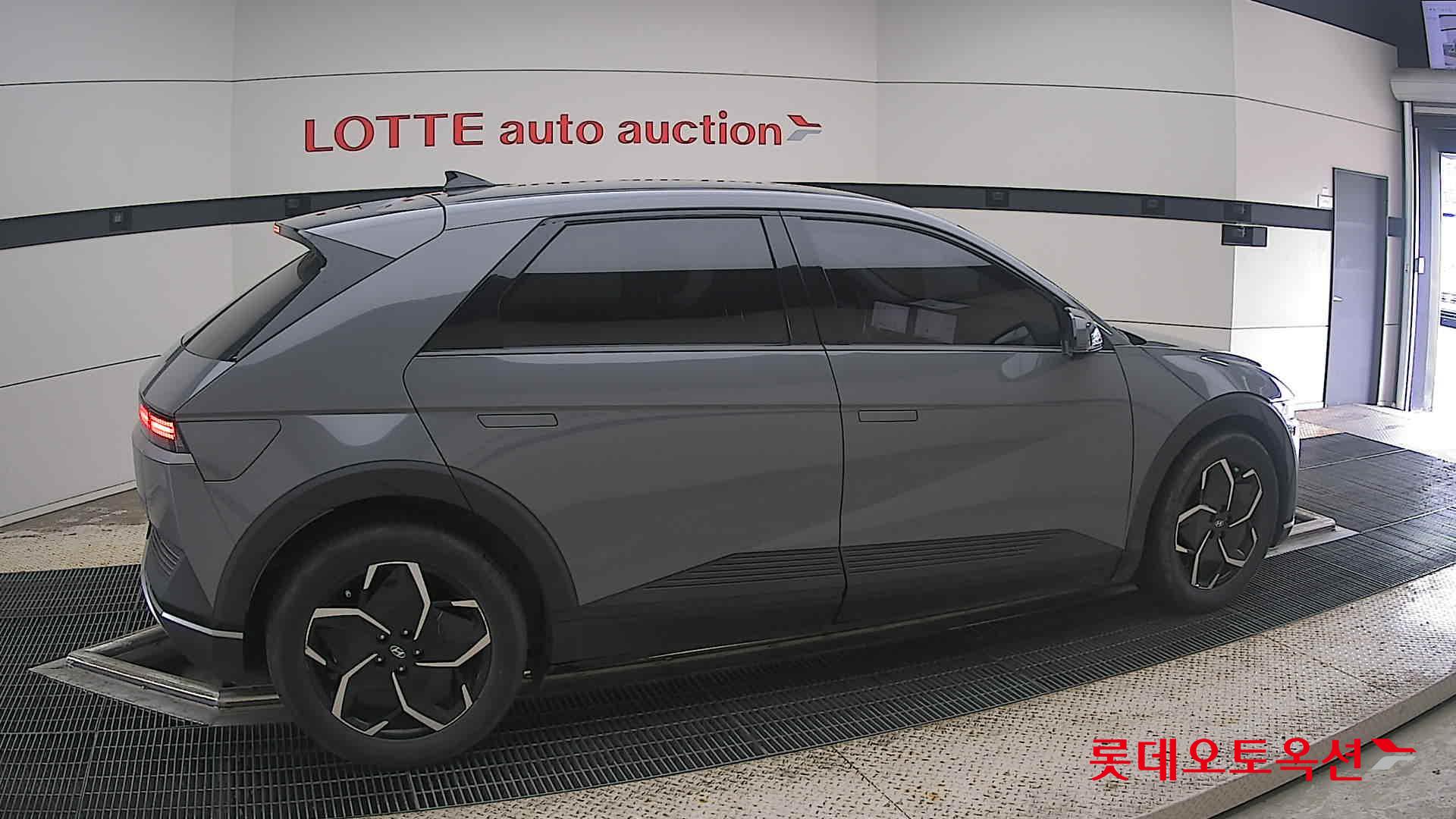 2022 - hyundai ioniq