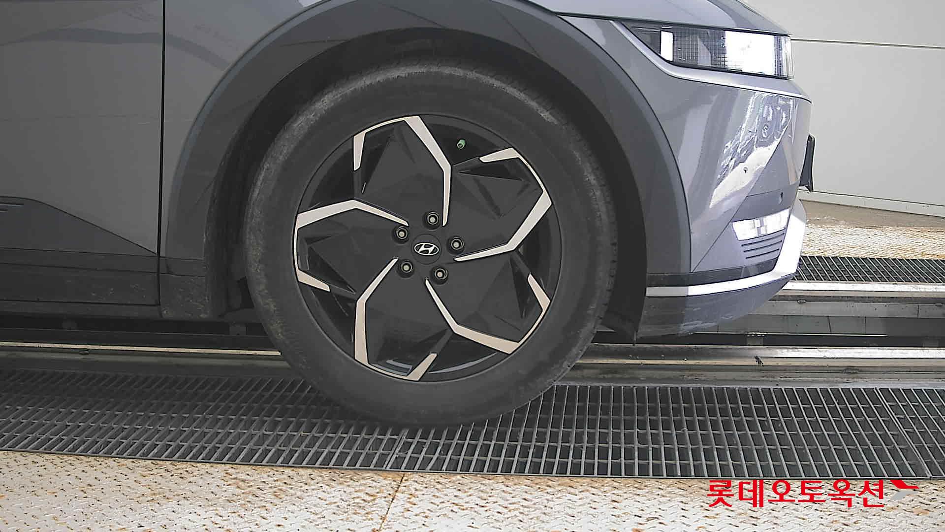 2022 - hyundai ioniq