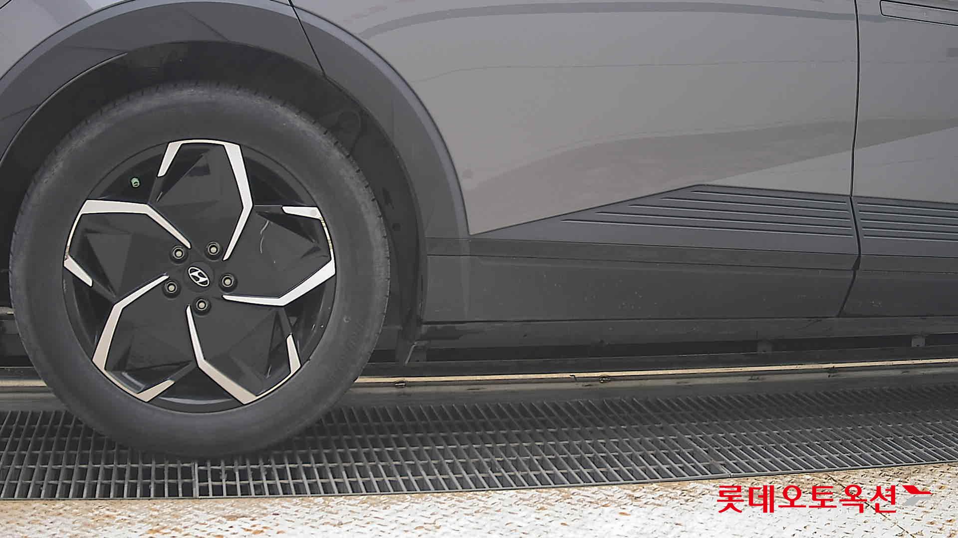 2022 - hyundai ioniq