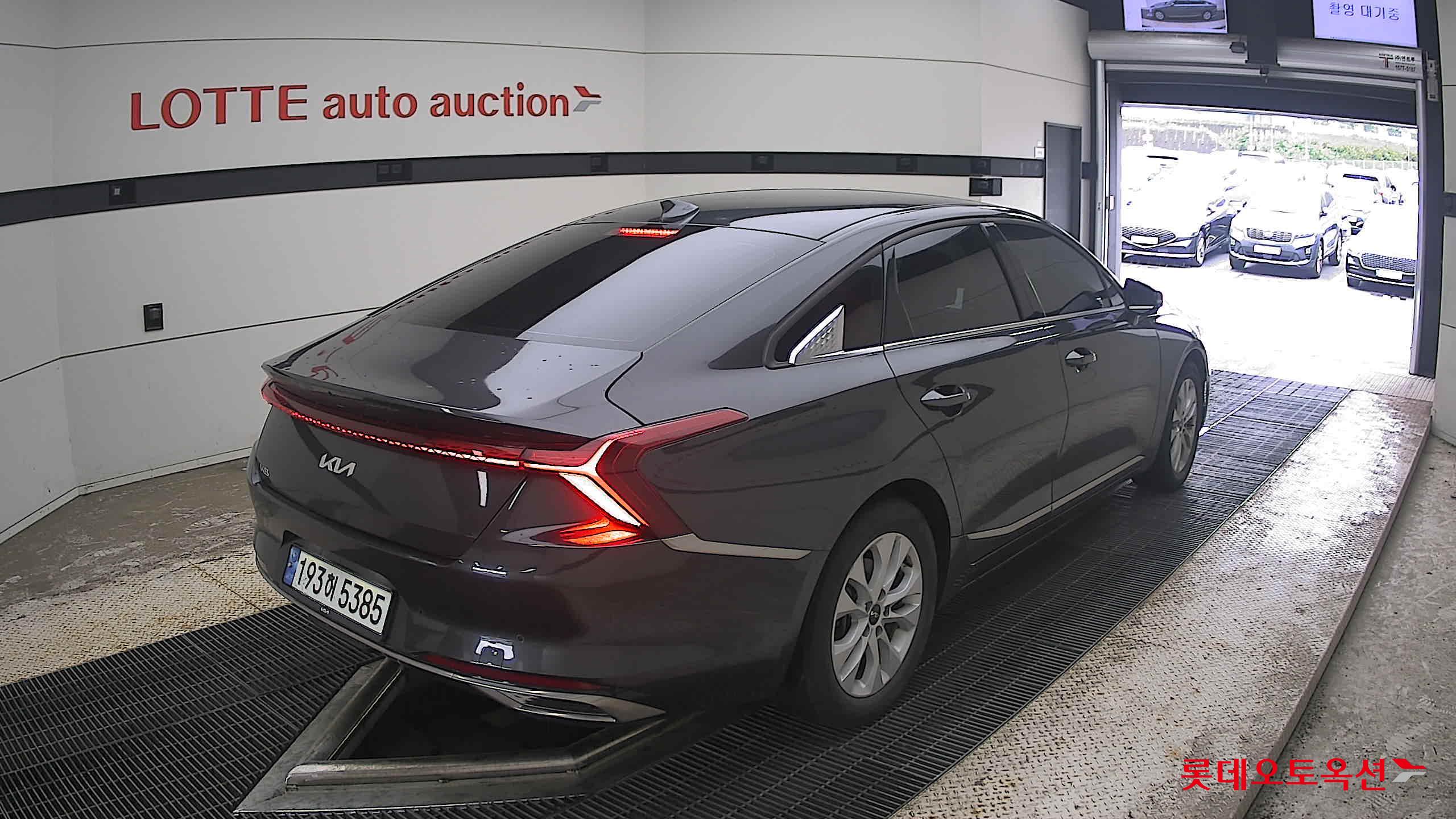 2023 - kia k8