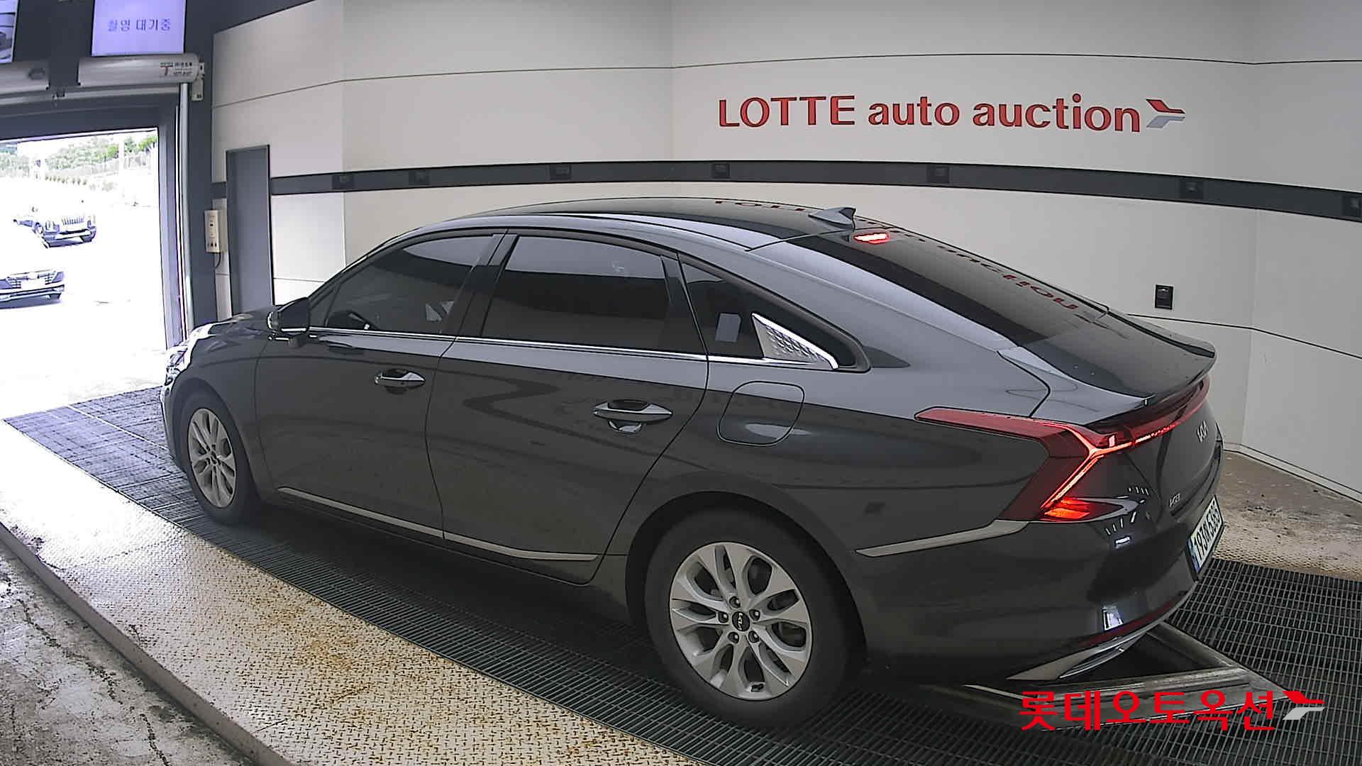 2023 - kia k8