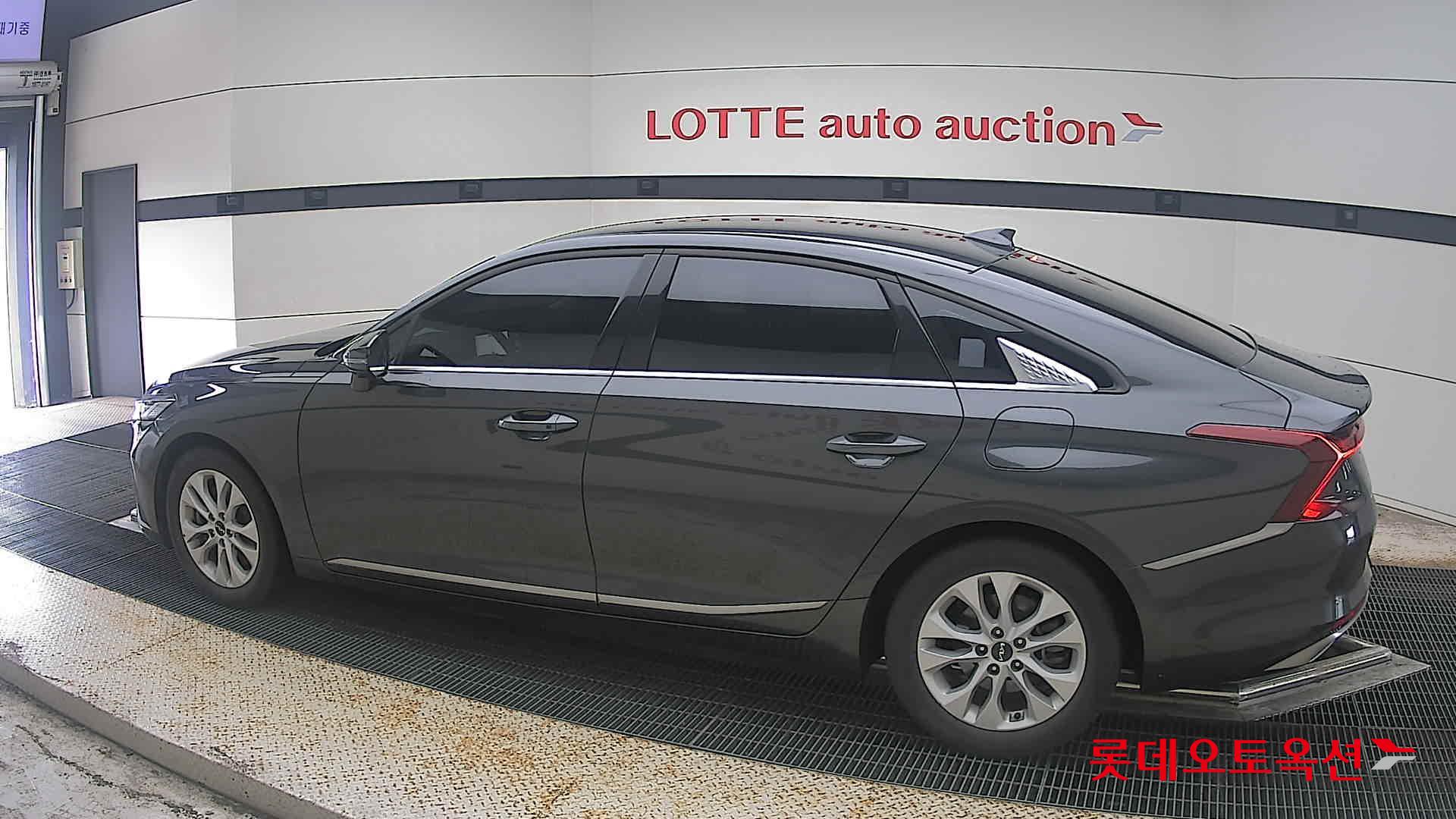 2023 - kia k8
