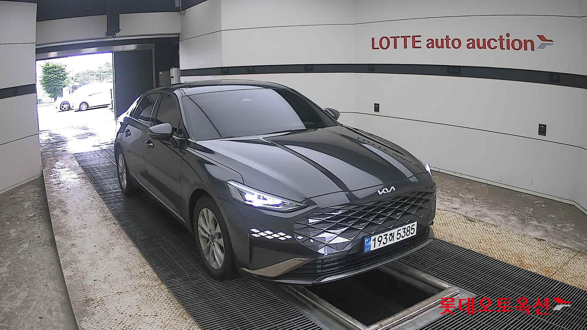 2023 - kia k8