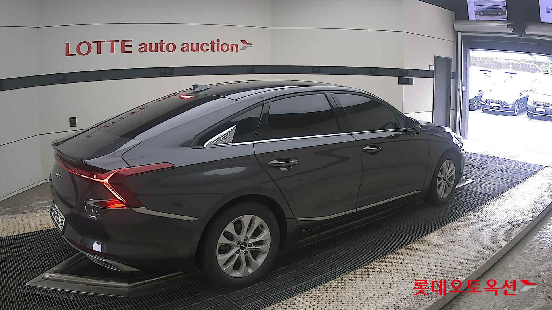 2023 - kia k8