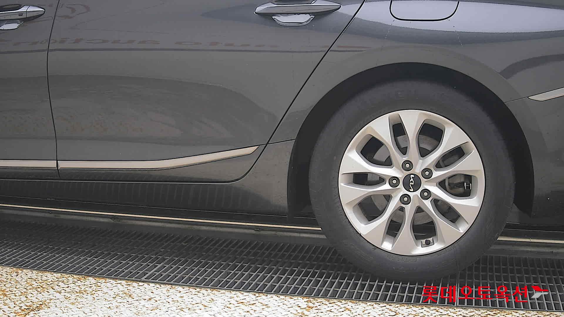 2023 - kia k8