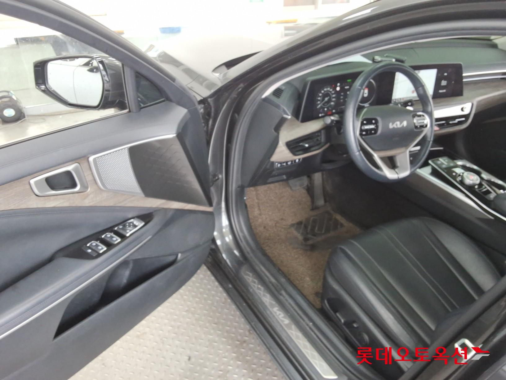 2023 - kia k8