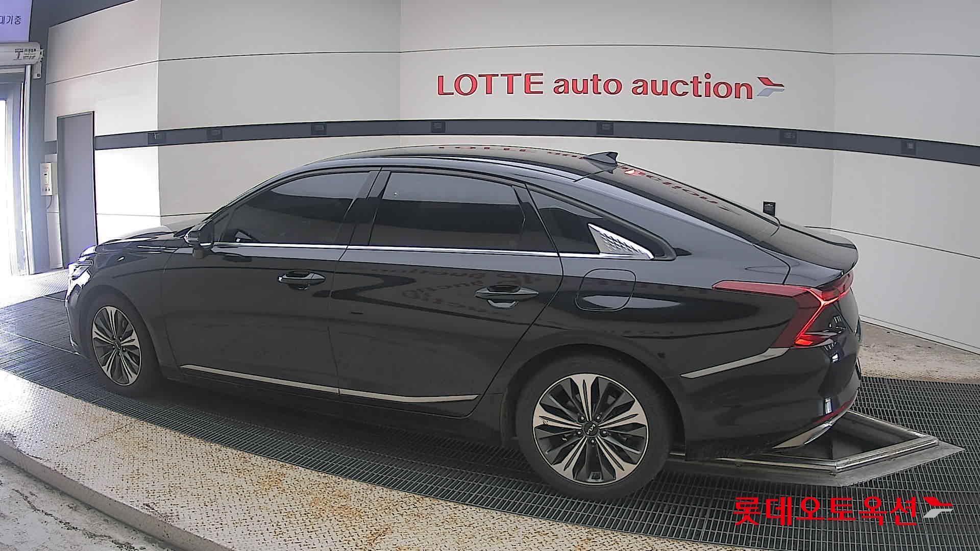 2023 - kia k8