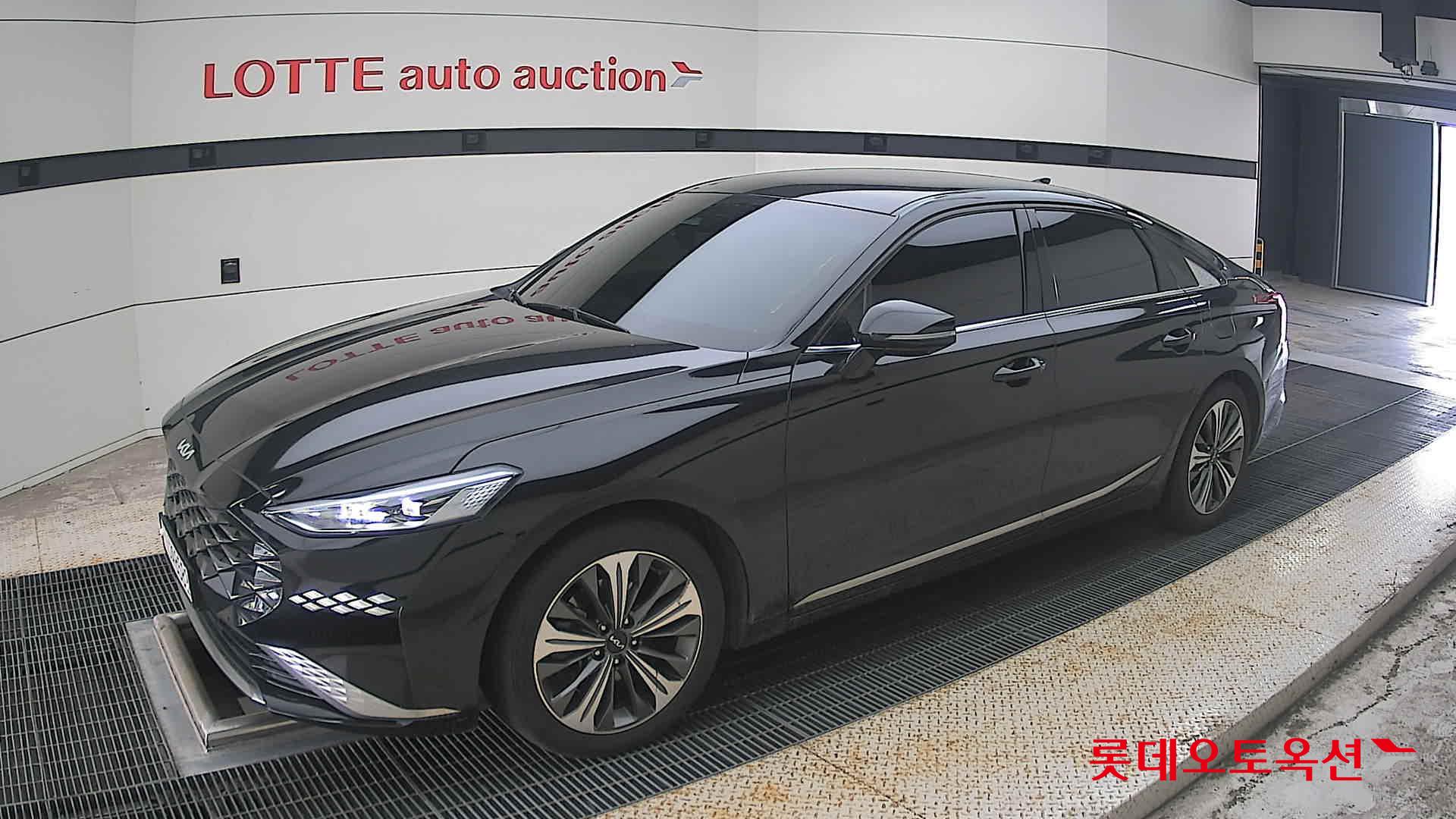 2023 - kia k8