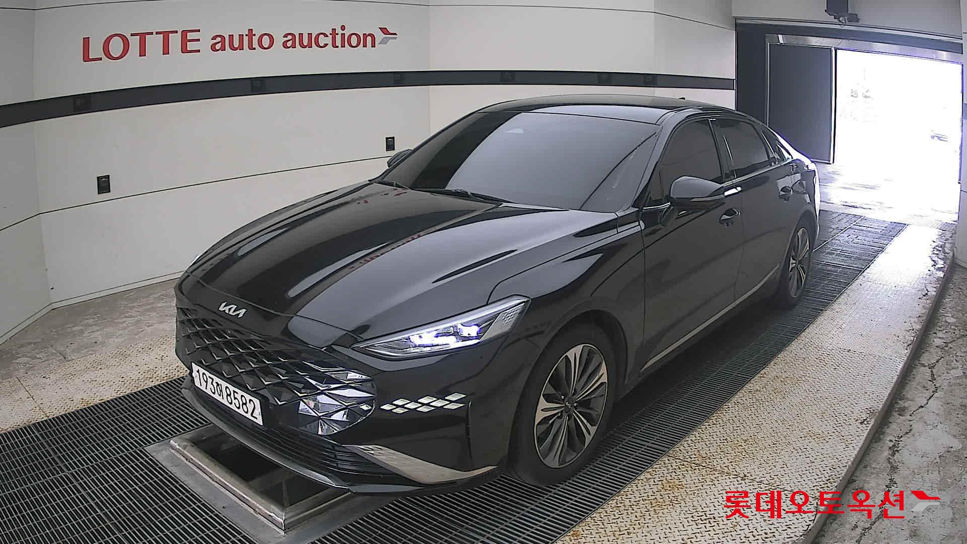 2023 - kia k8
