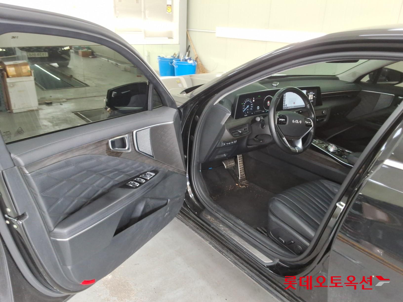 2023 - kia k8