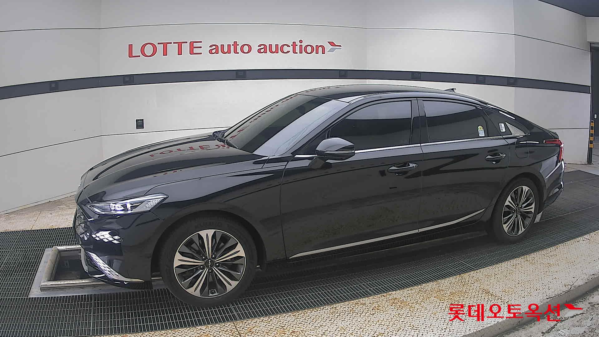 2024 - kia k8