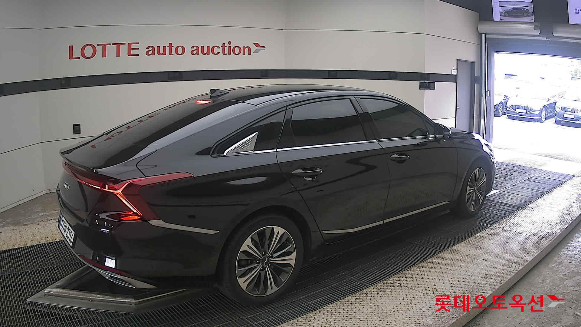 2024 - kia k8