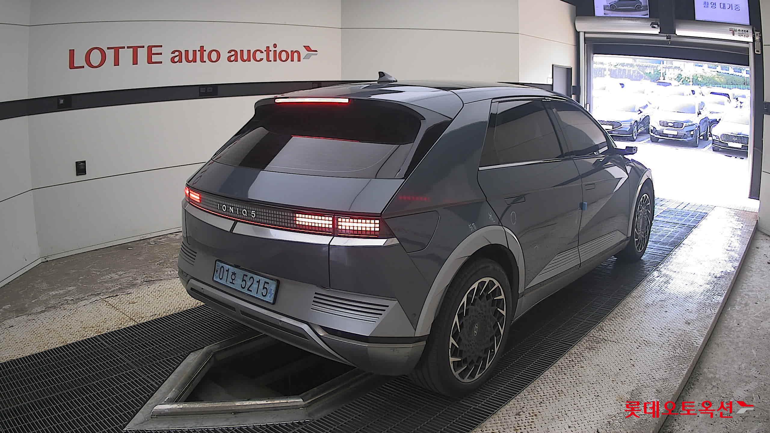 هيونداي Ioniq 2022 — صورة 12