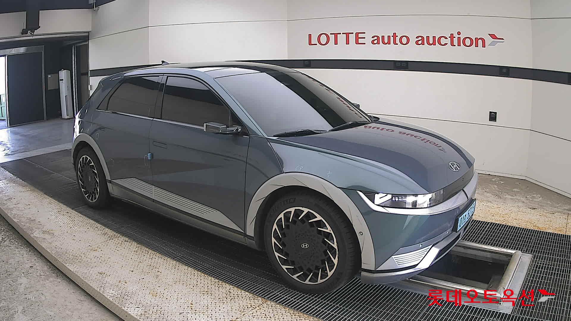 هيونداي Ioniq 2022 — صورة 18