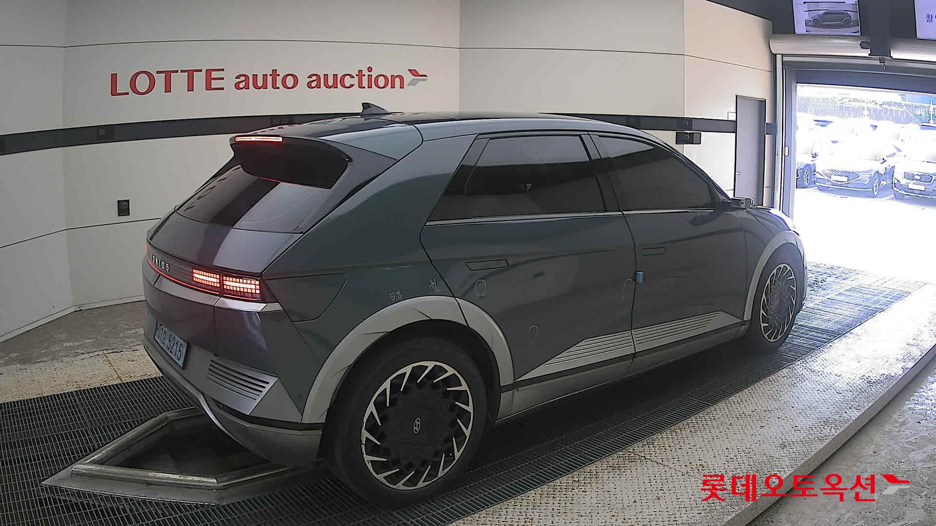 هيونداي Ioniq 2022 — صورة 14