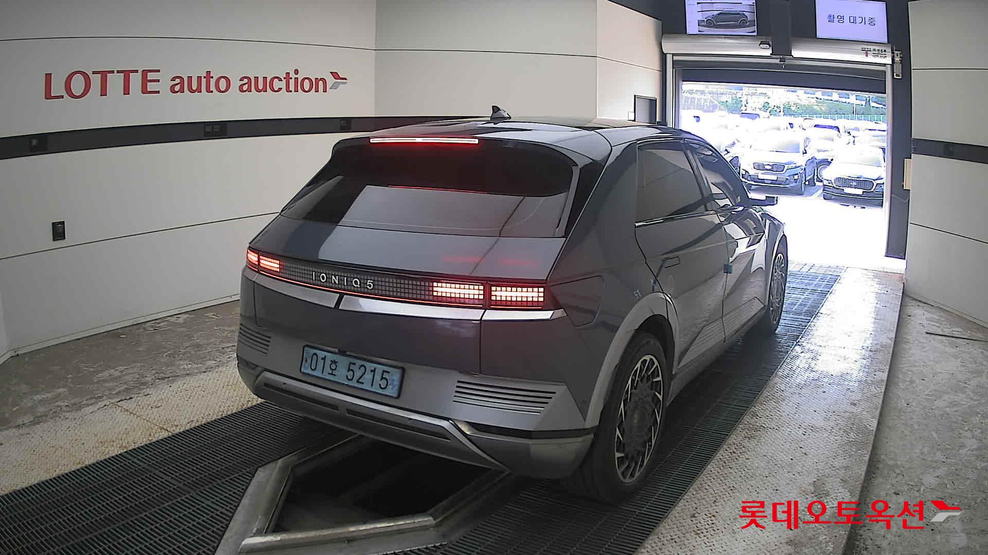 هيونداي Ioniq 2022 — صورة 13