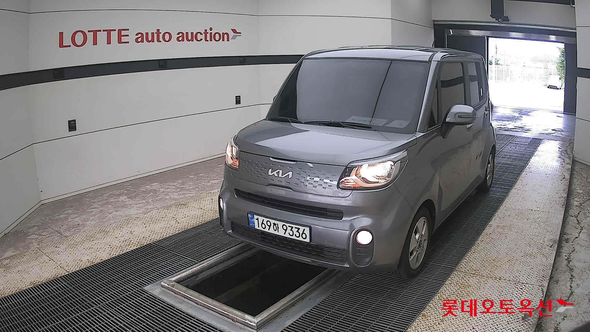 2022 - kia ray