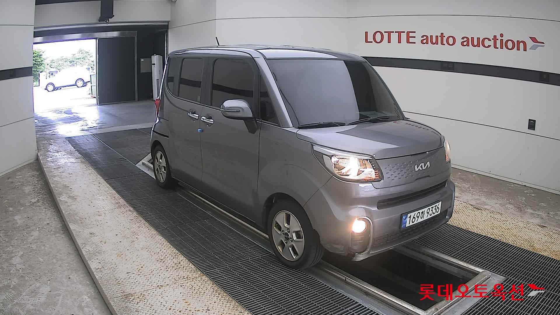 2022 - kia ray