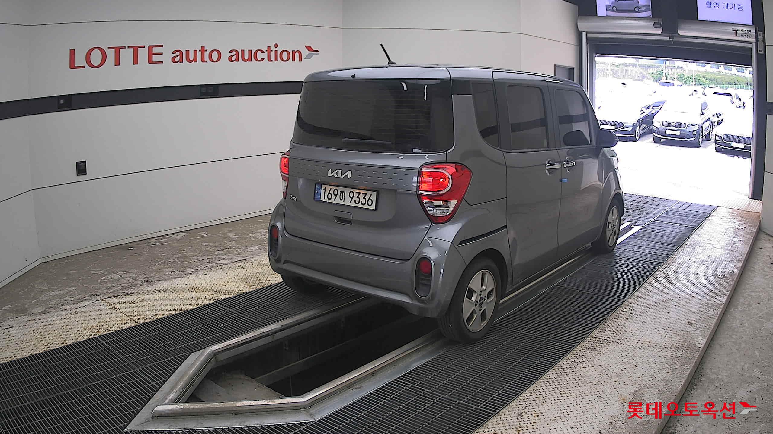 2022 - kia ray