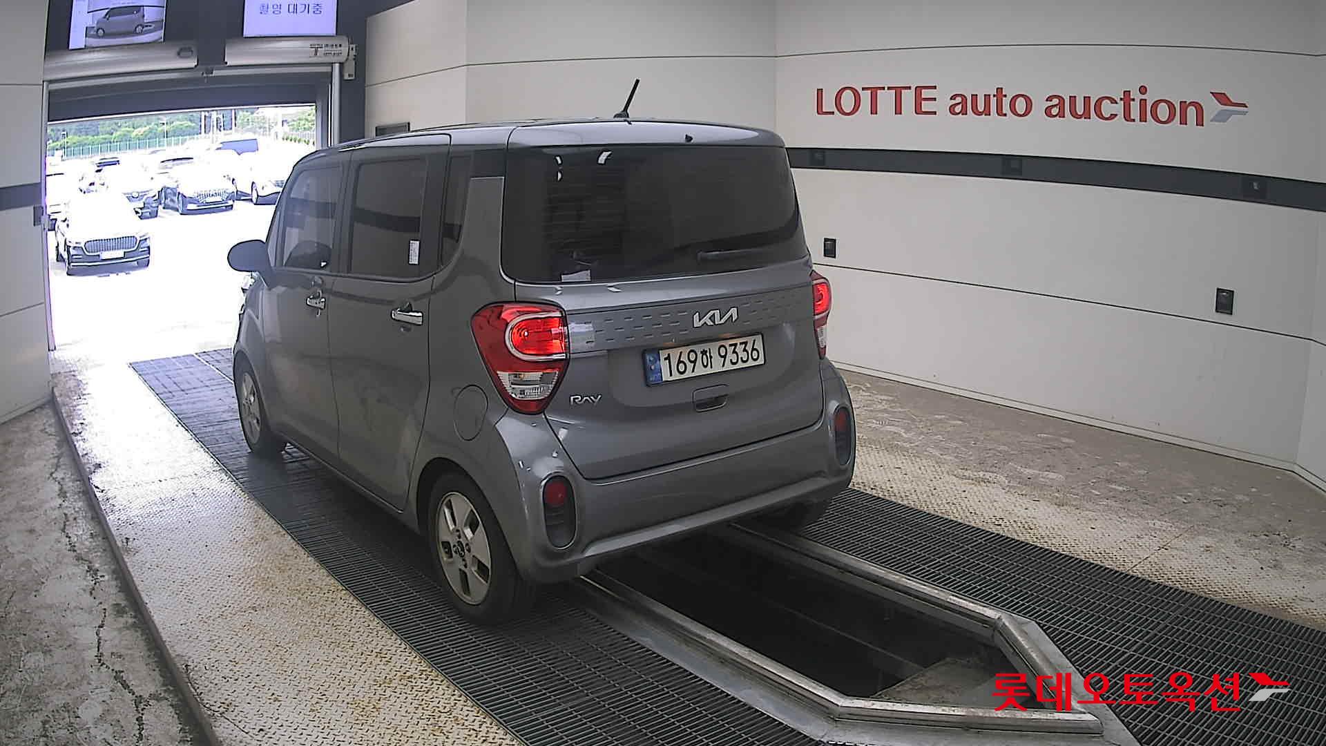 2022 - kia ray
