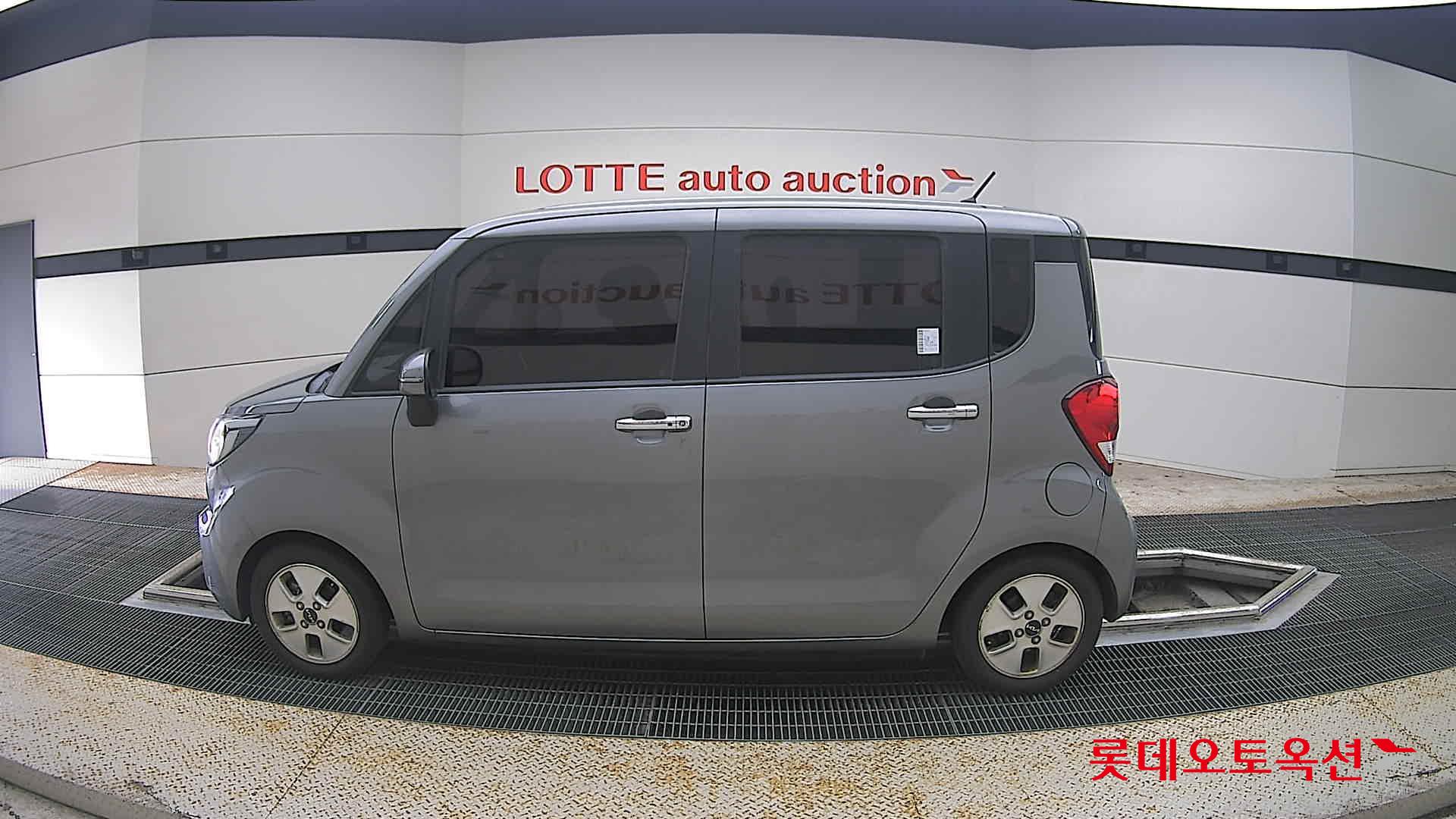 2022 - kia ray