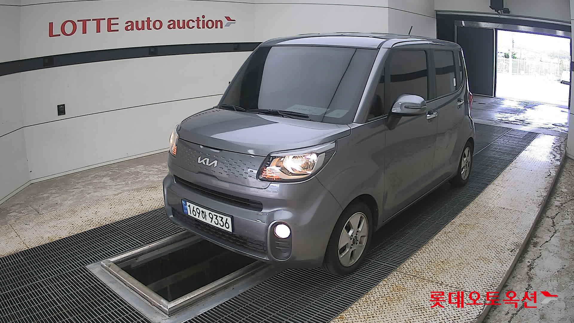 2022 - kia ray