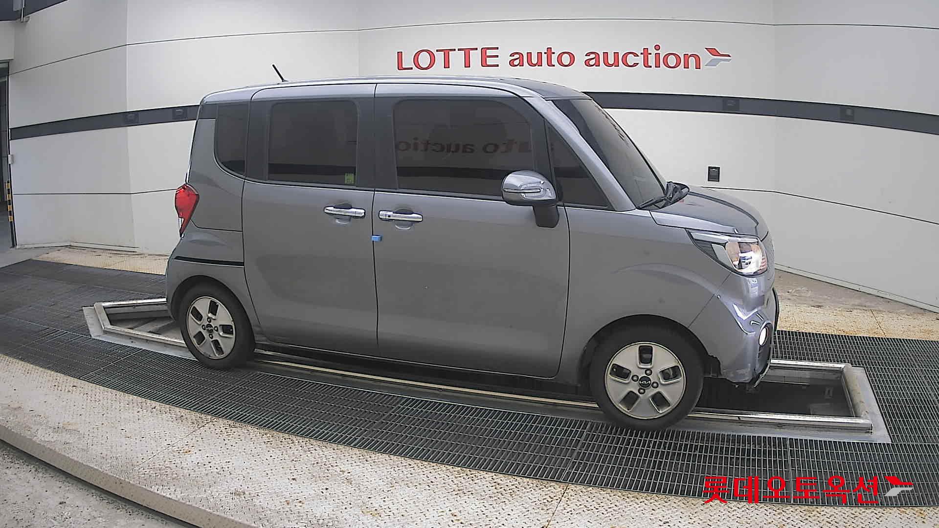 2022 - kia ray