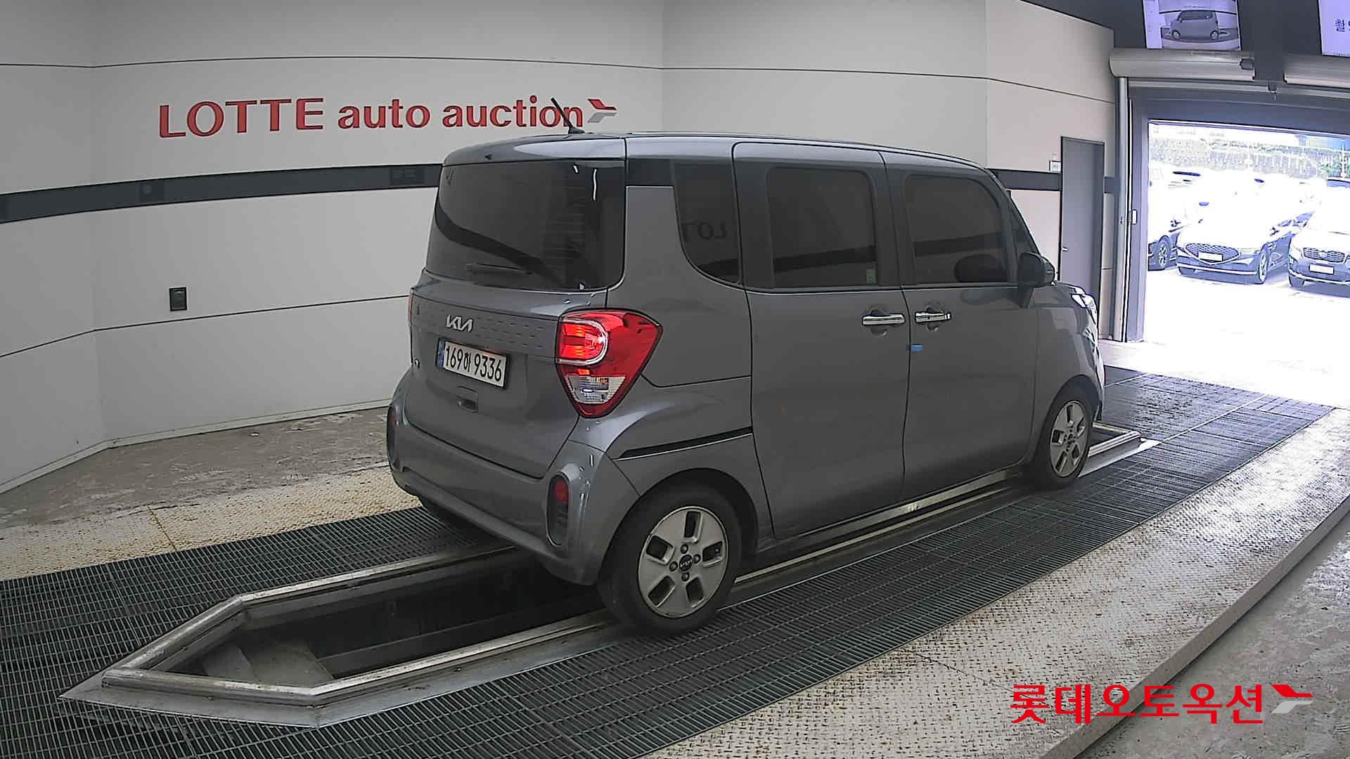 2022 - kia ray