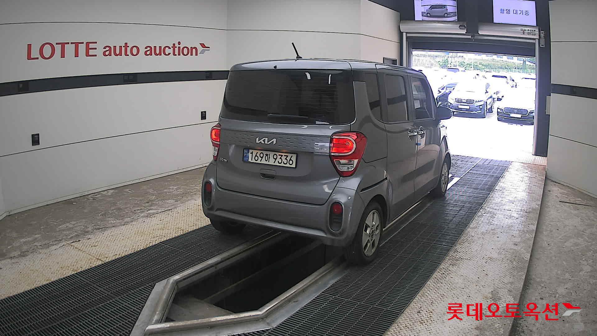 2022 - kia ray