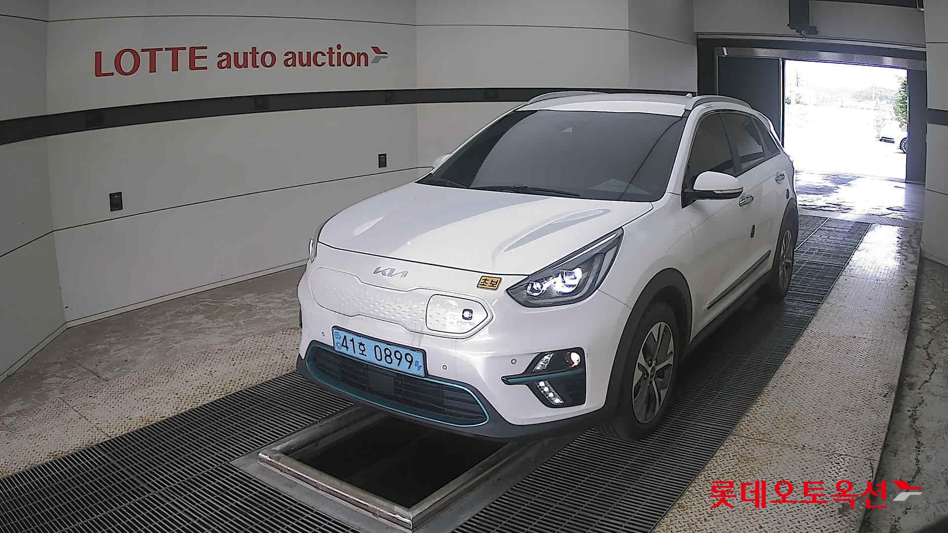 2022 - kia niro