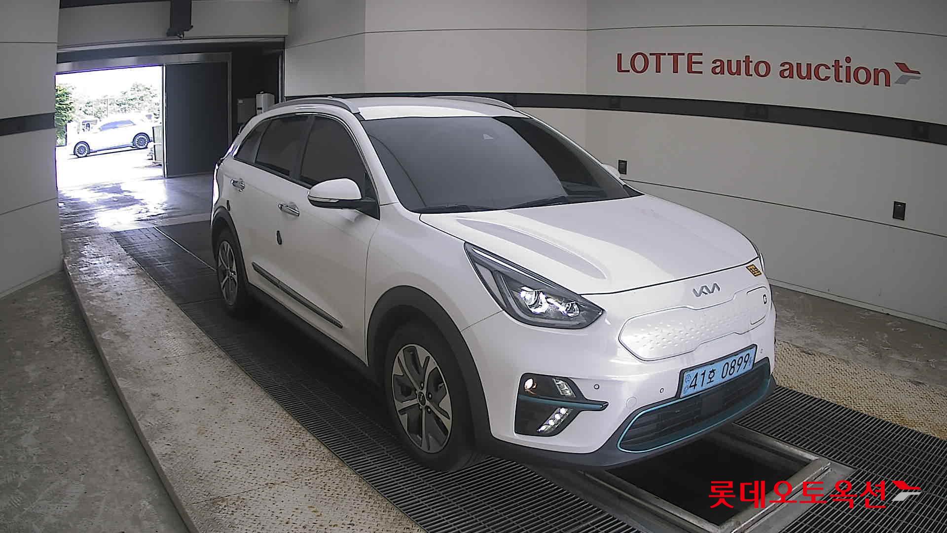 2022 - kia niro