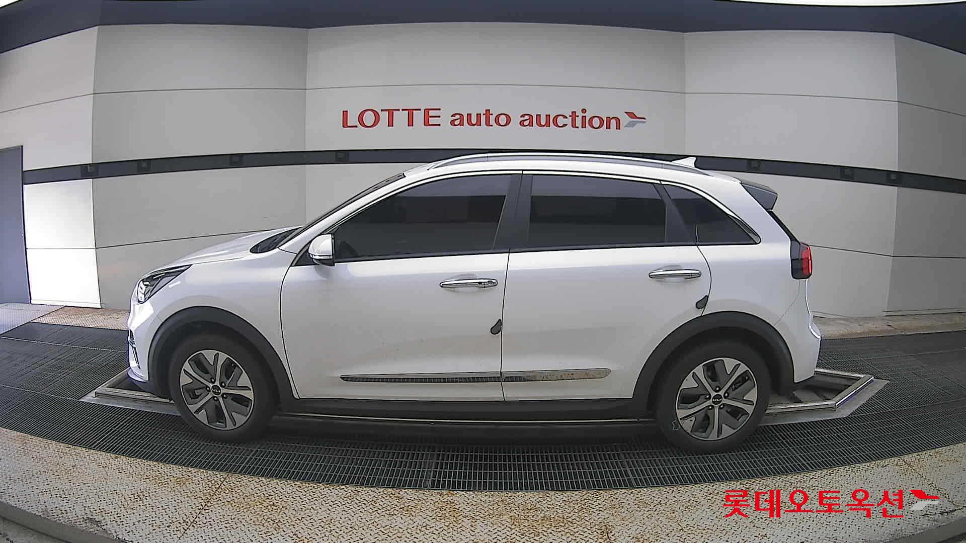 2022 - kia niro