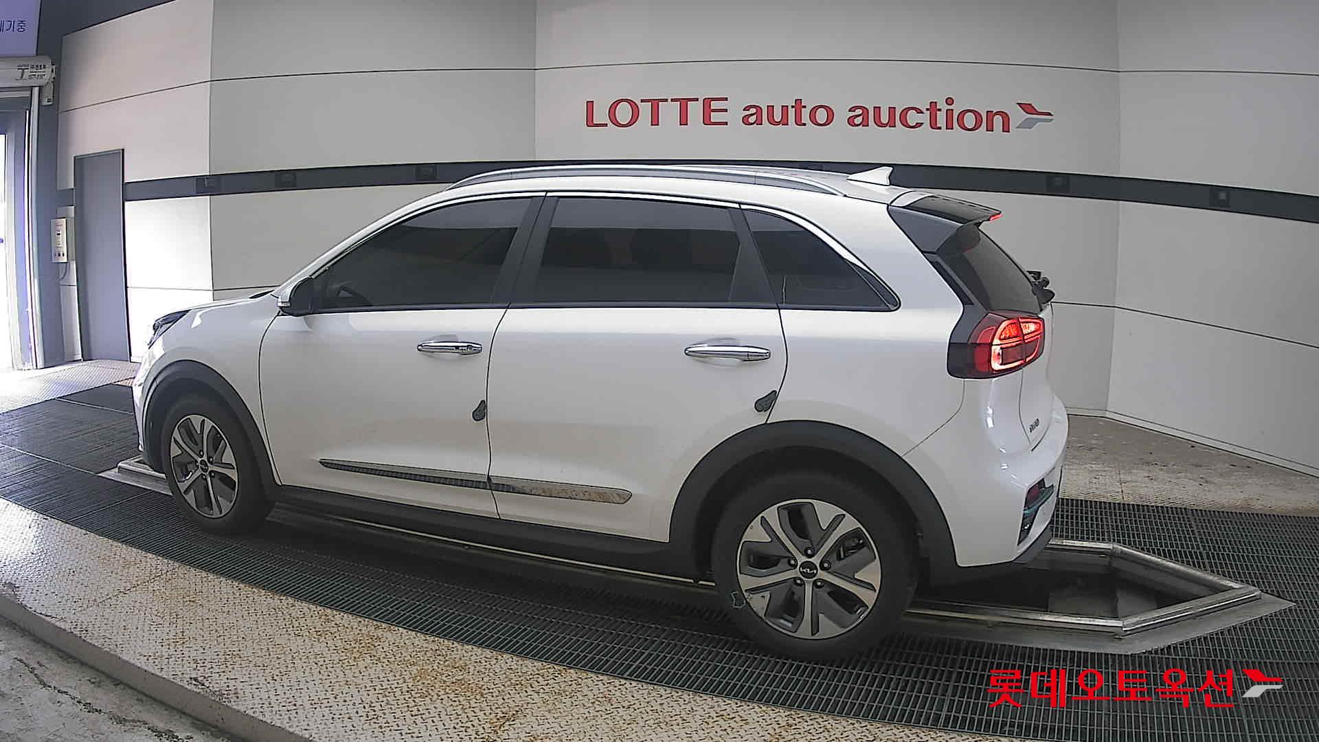 2022 - kia niro