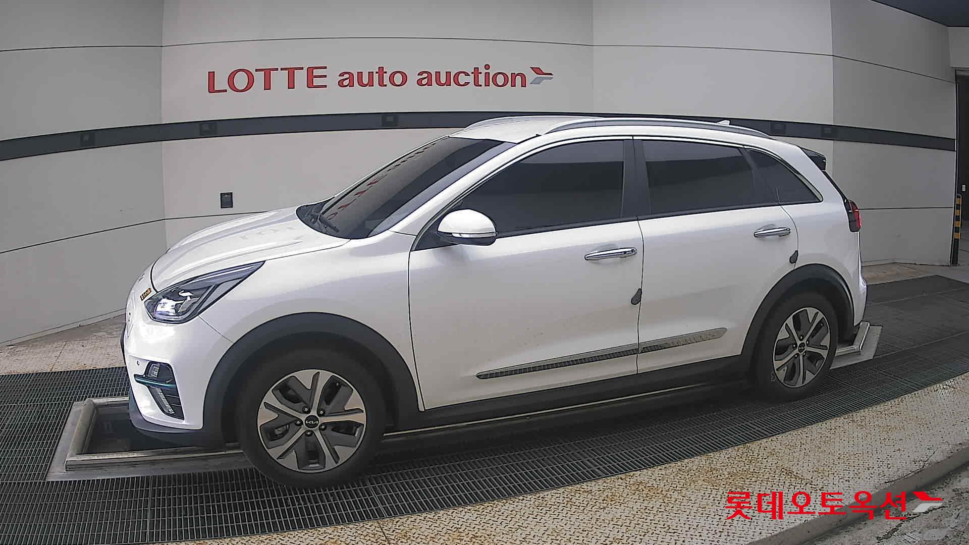 2022 - kia niro