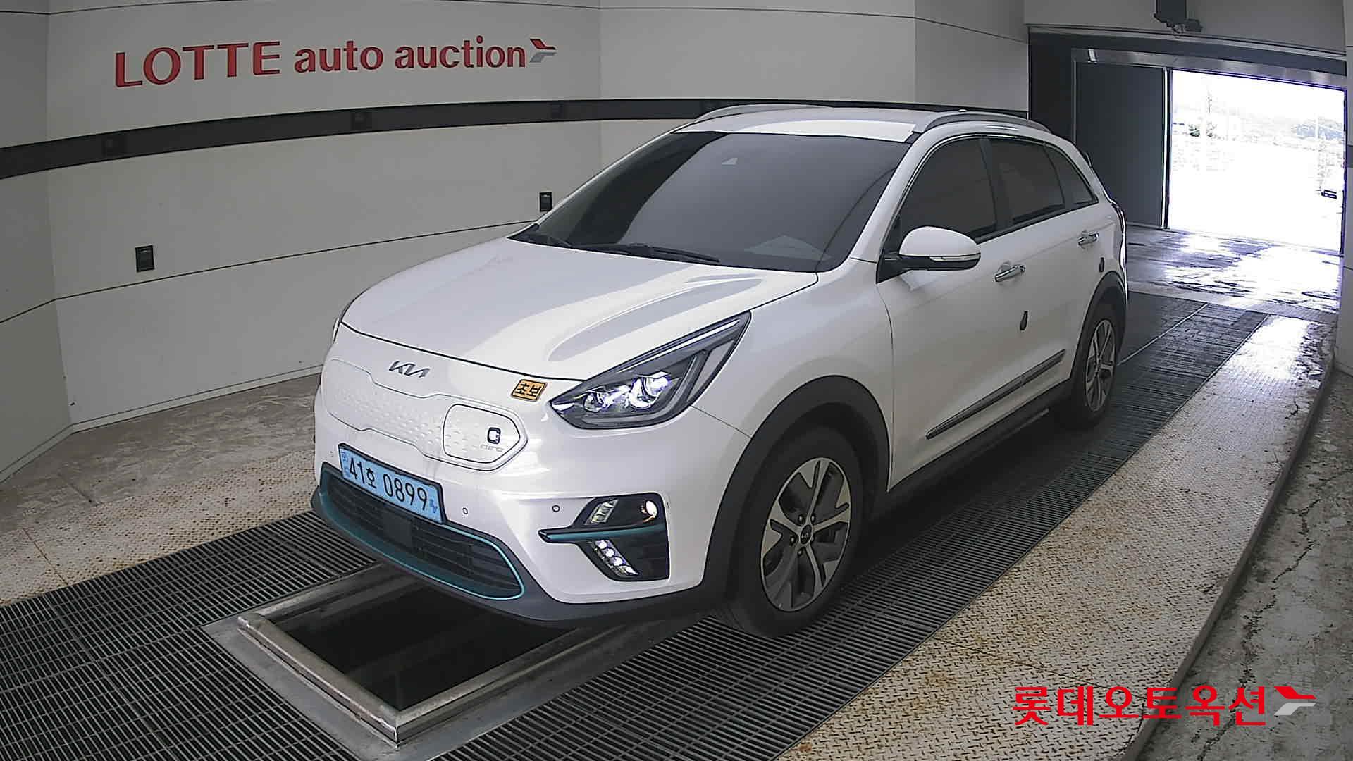 2022 - kia niro
