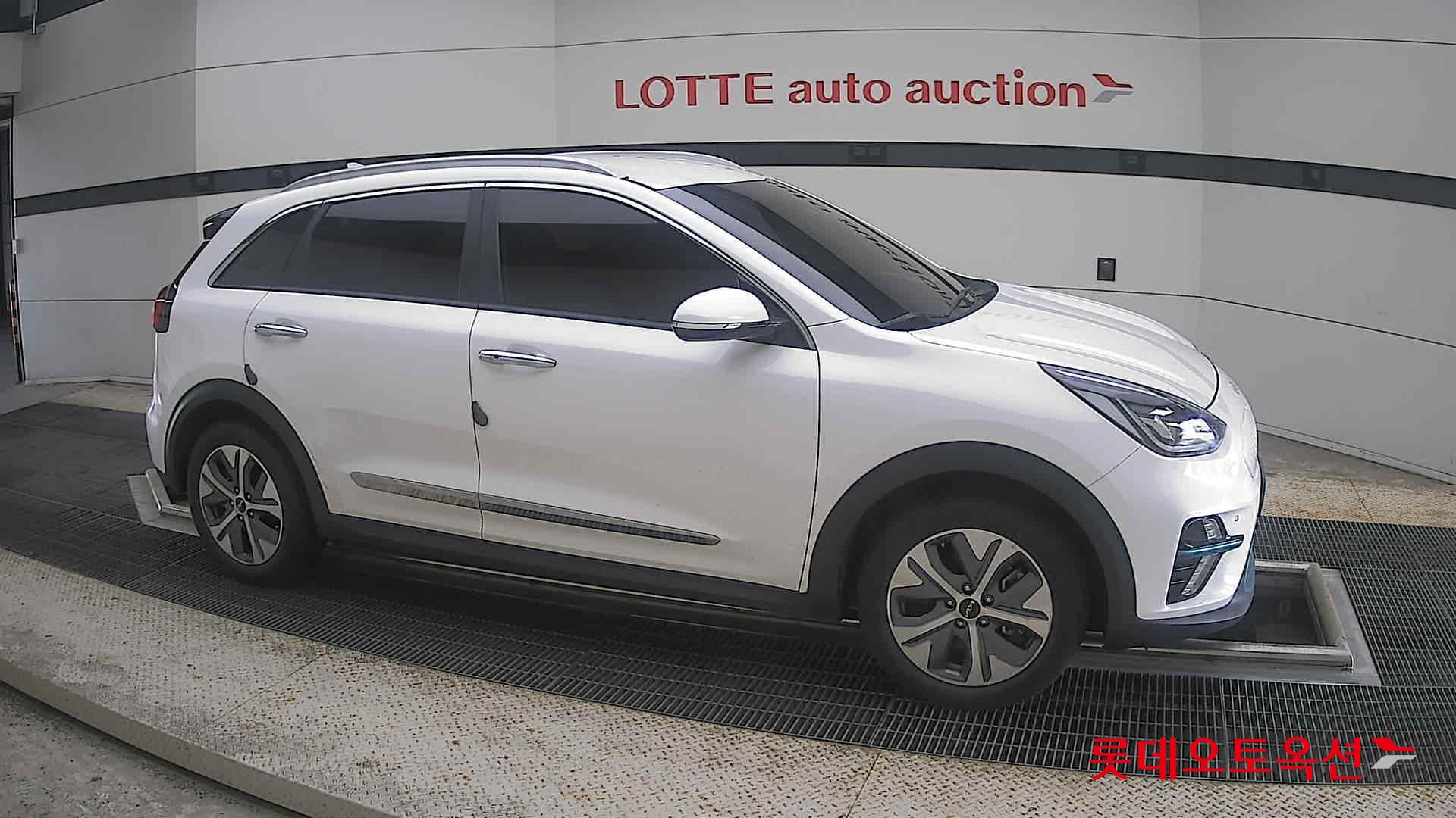 2022 - kia niro