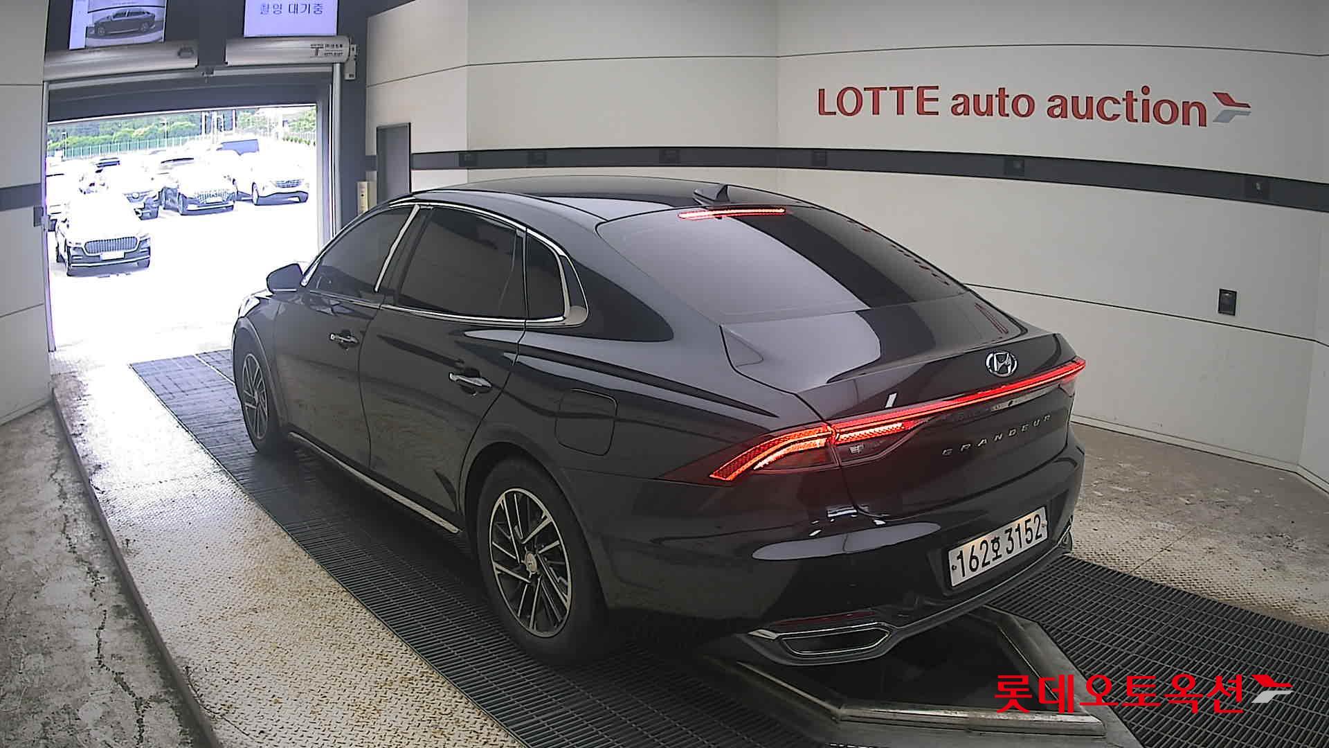 2021 - hyundai grandeur