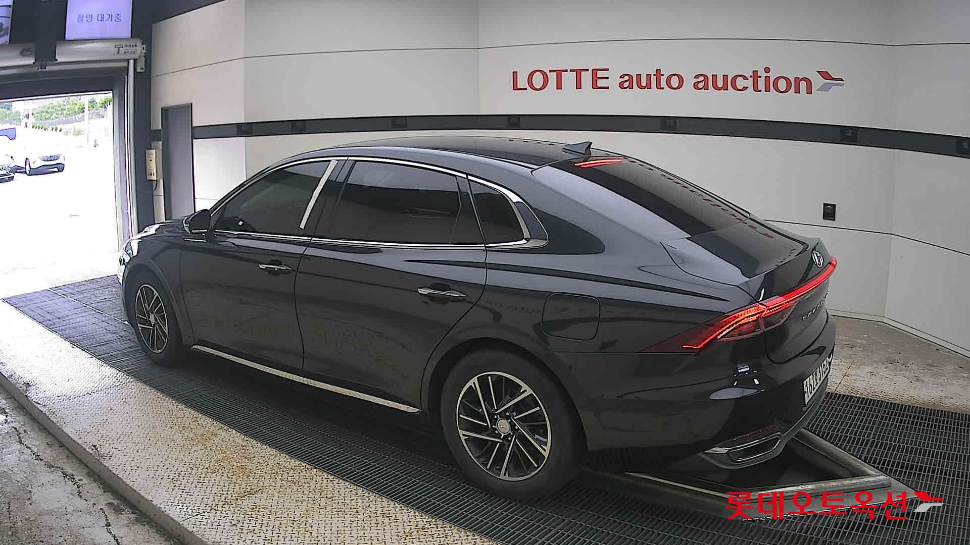 2021 - hyundai grandeur