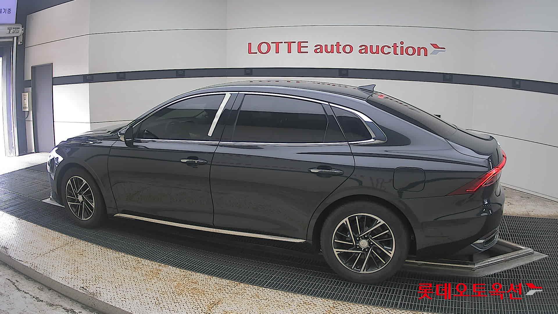 2021 - hyundai grandeur