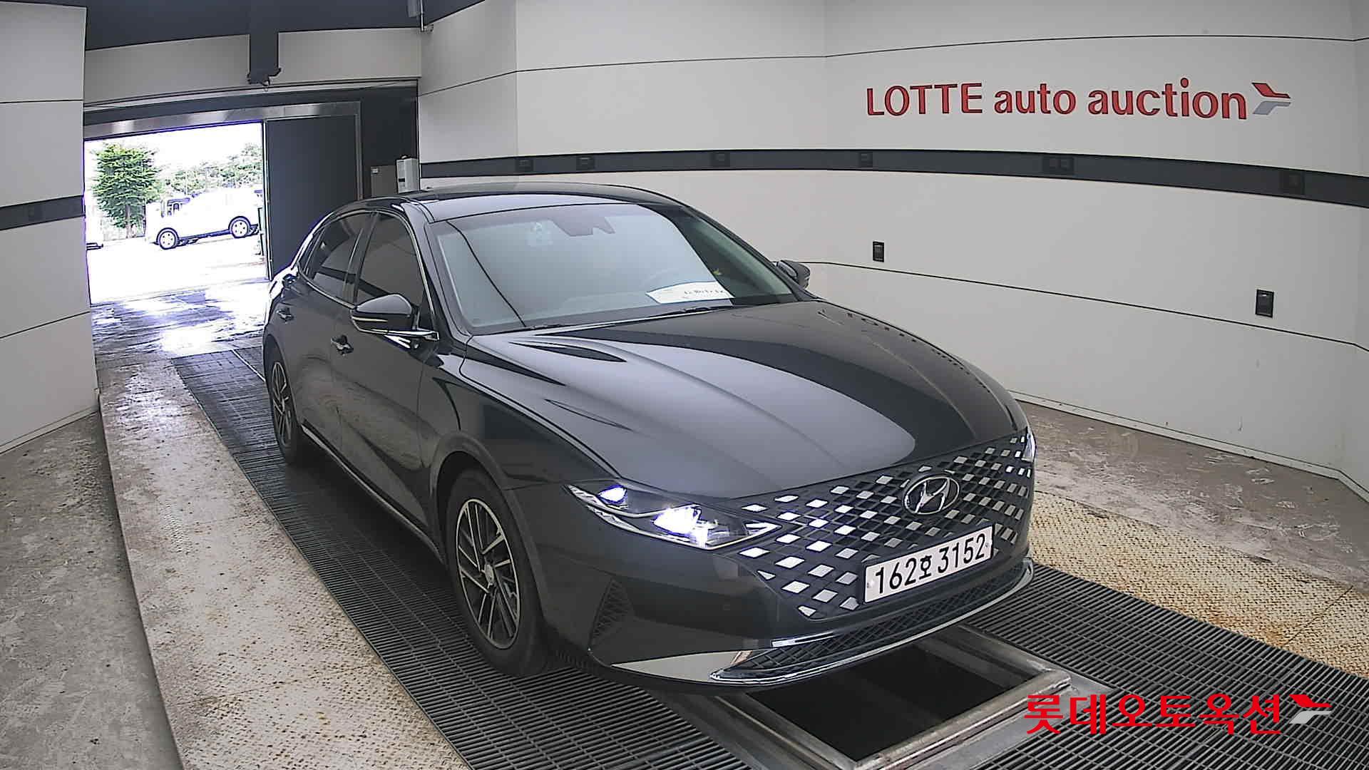 2021 - hyundai grandeur