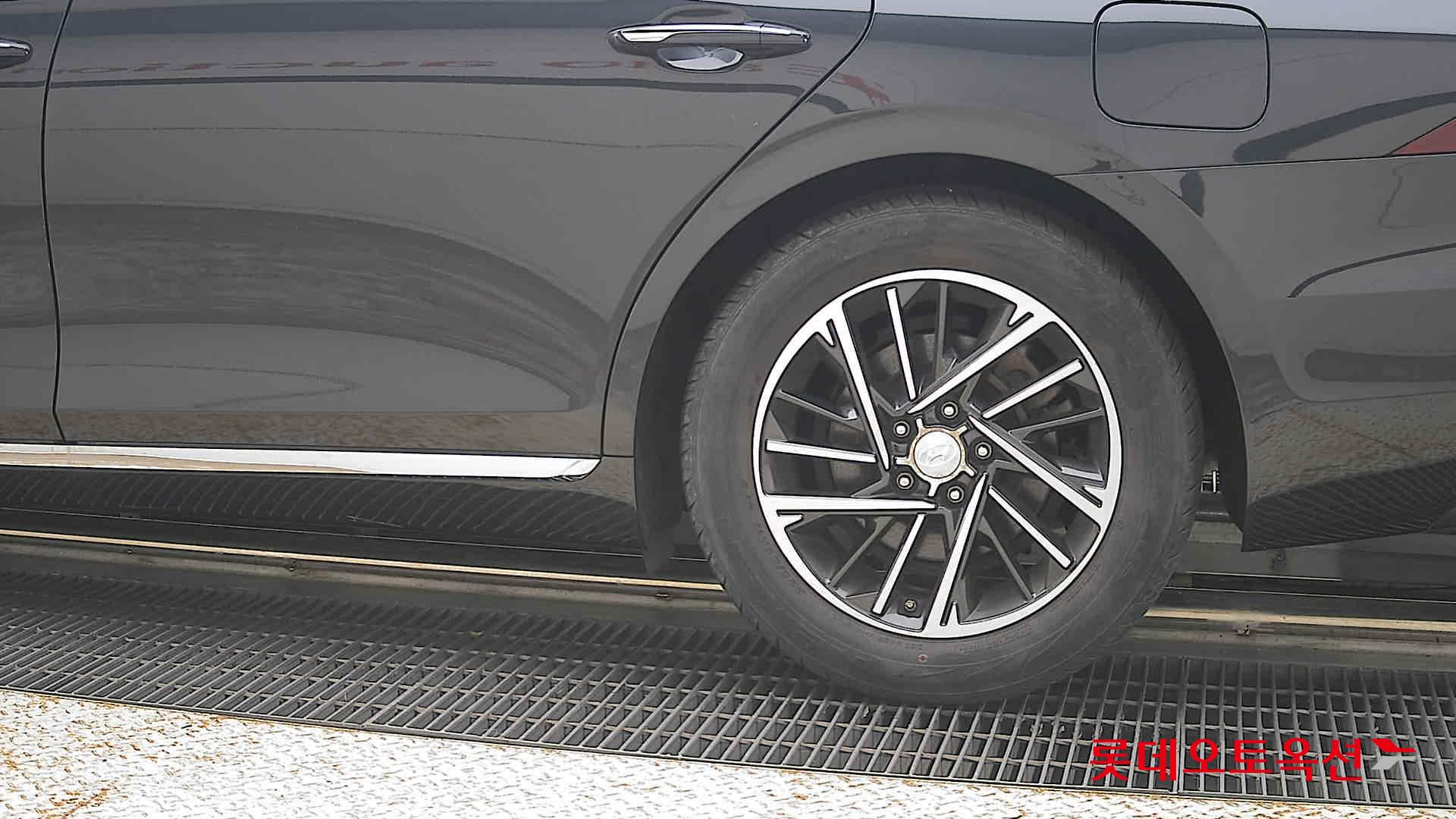 2021 - hyundai grandeur
