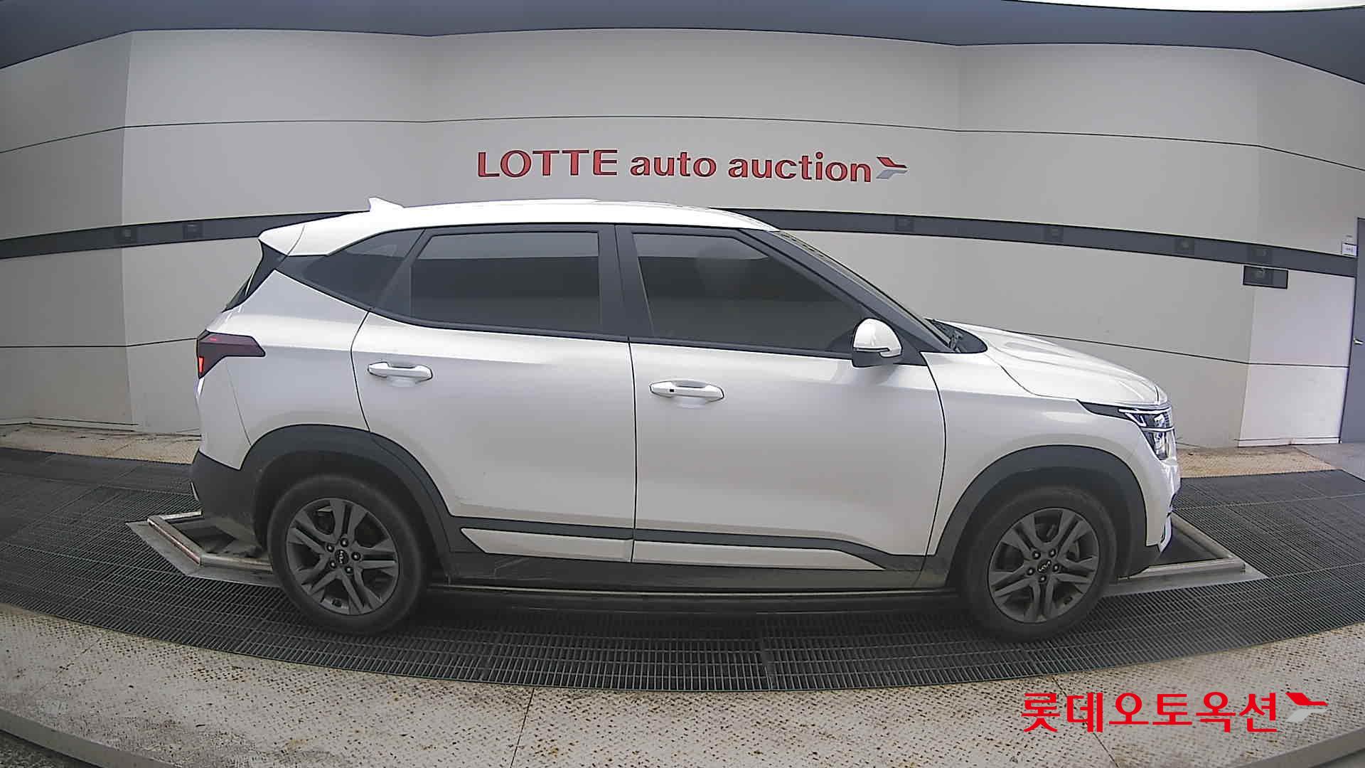 2022 - kia seltos