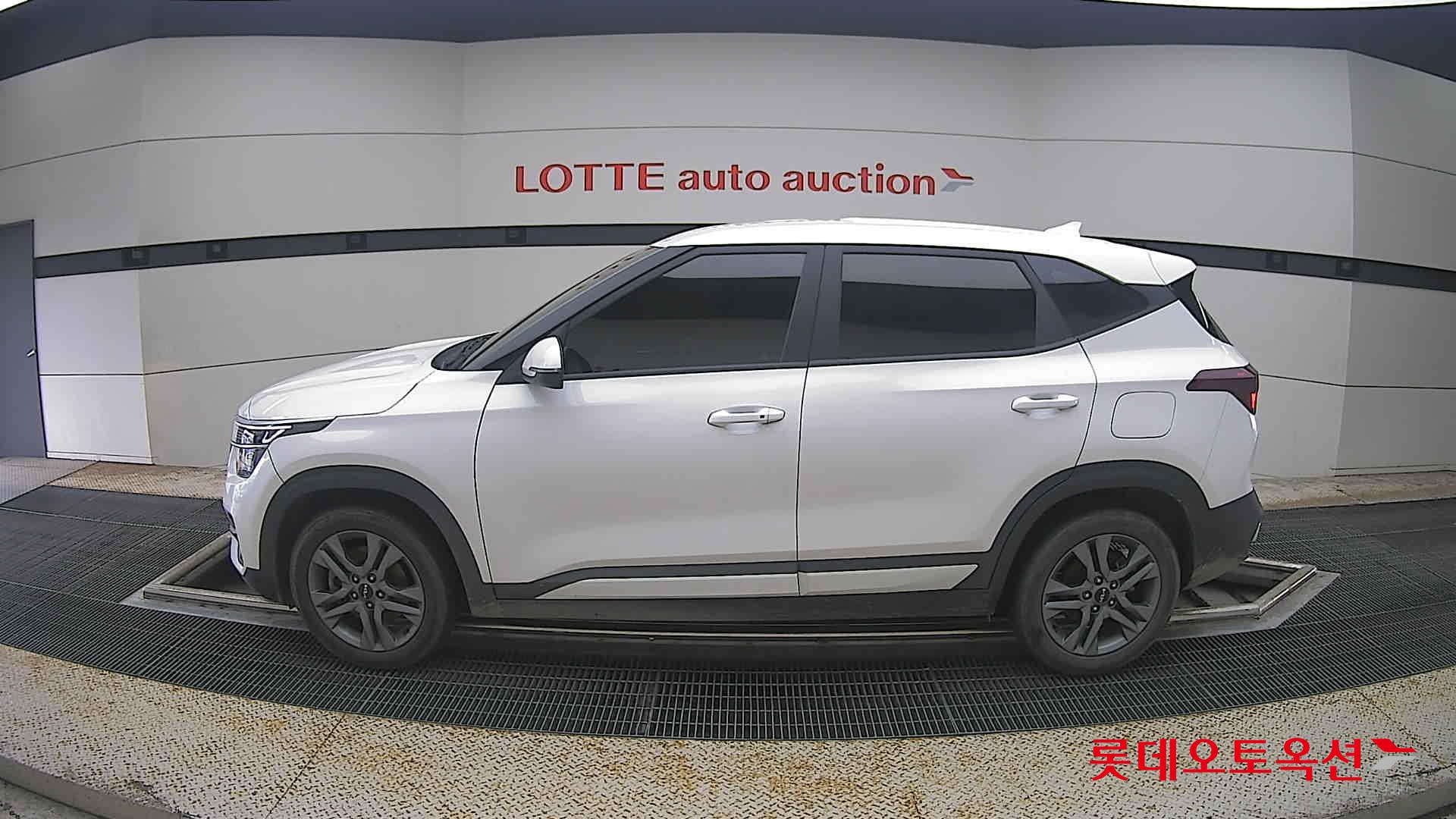 2022 - kia seltos