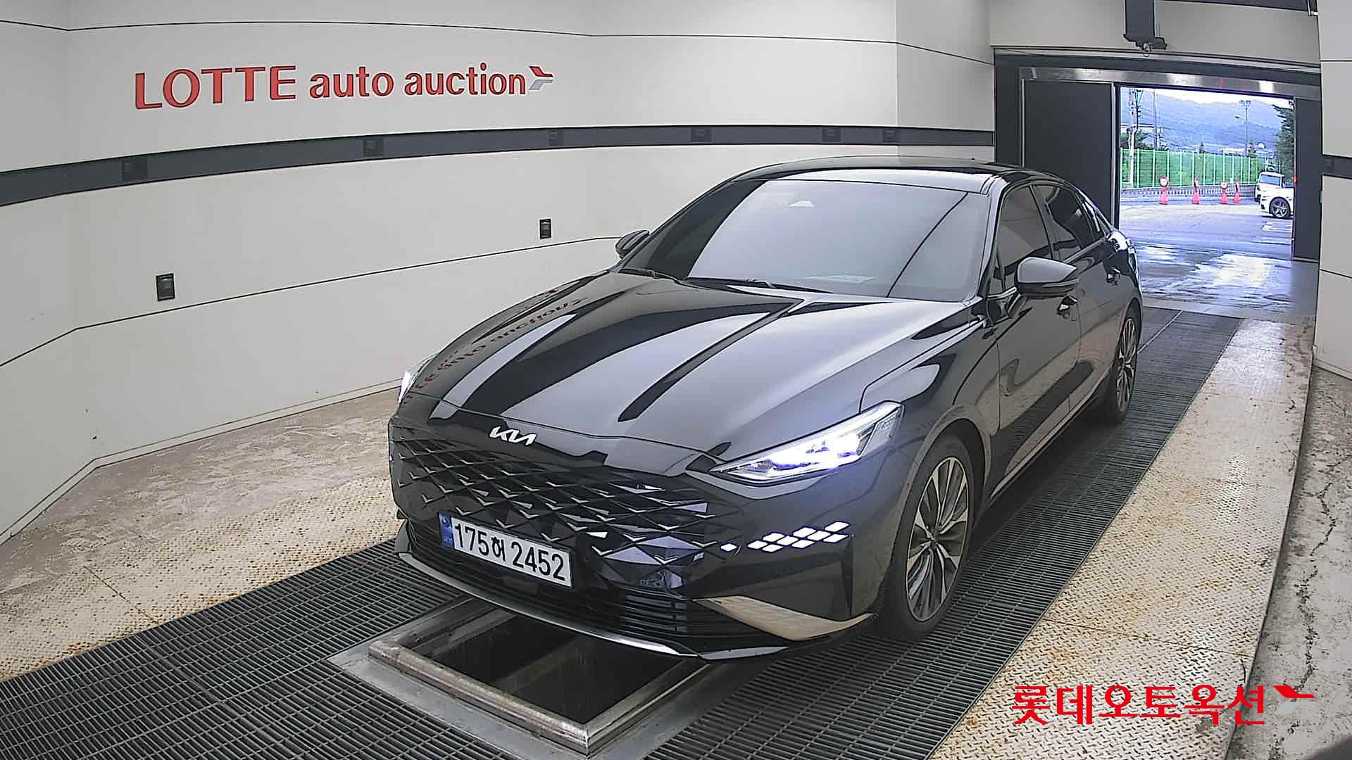 2023 - kia k8