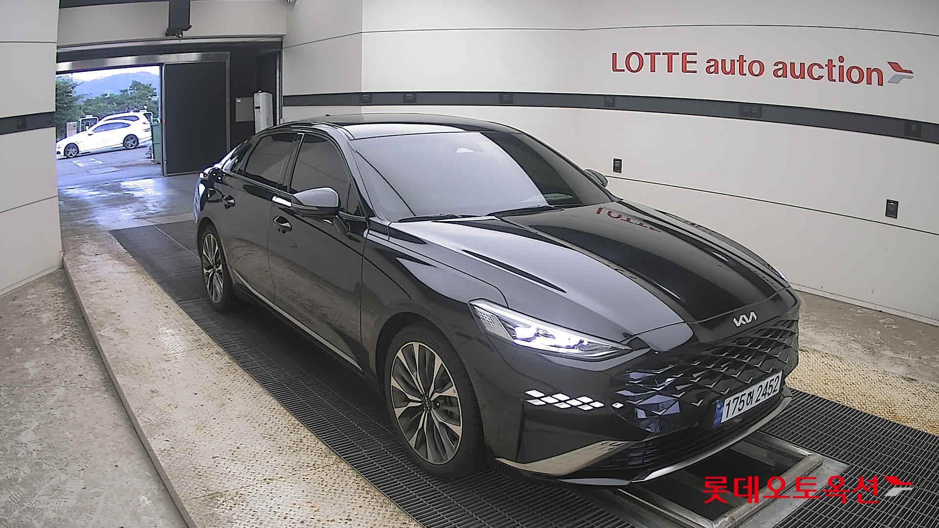 2023 - kia k8