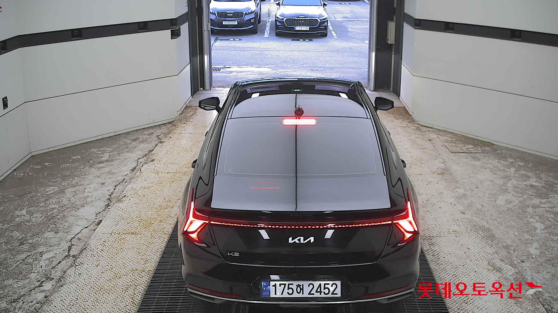 2023 - kia k8
