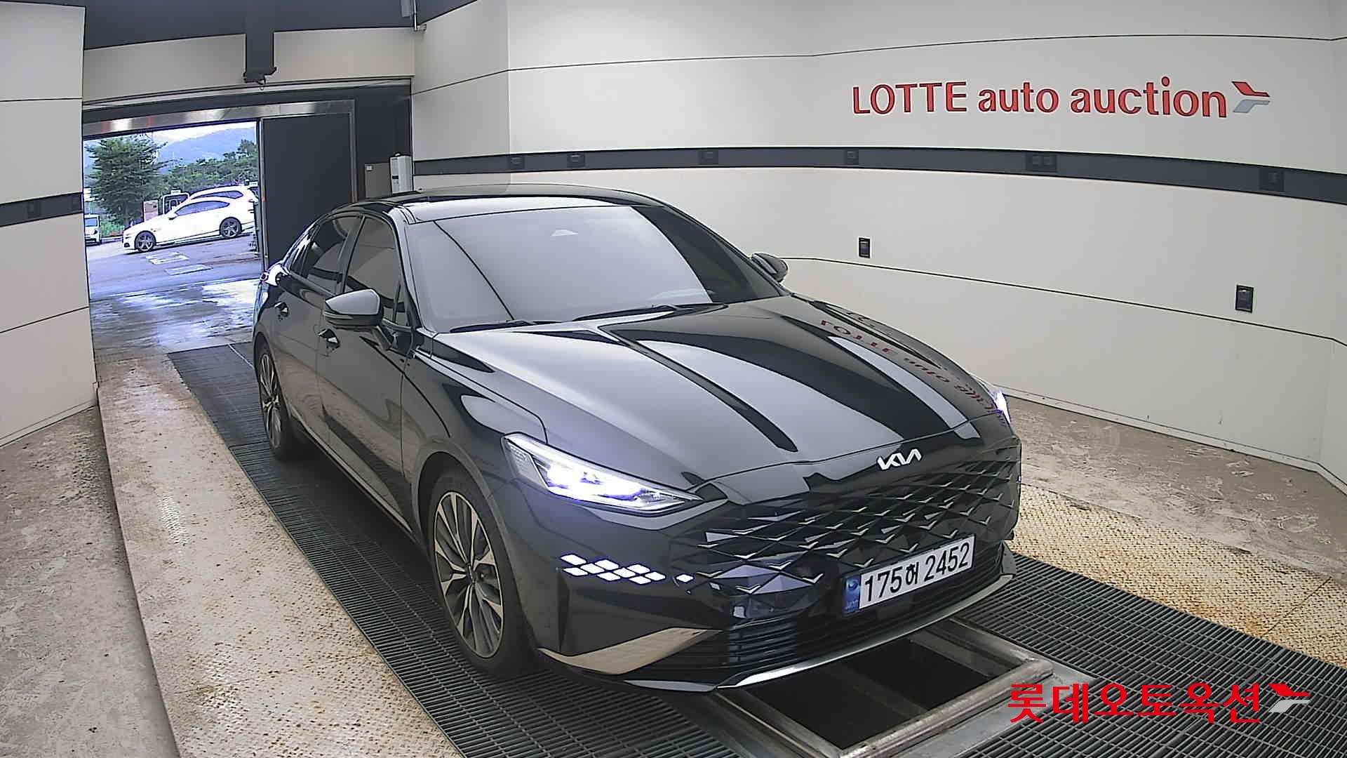 2023 - kia k8