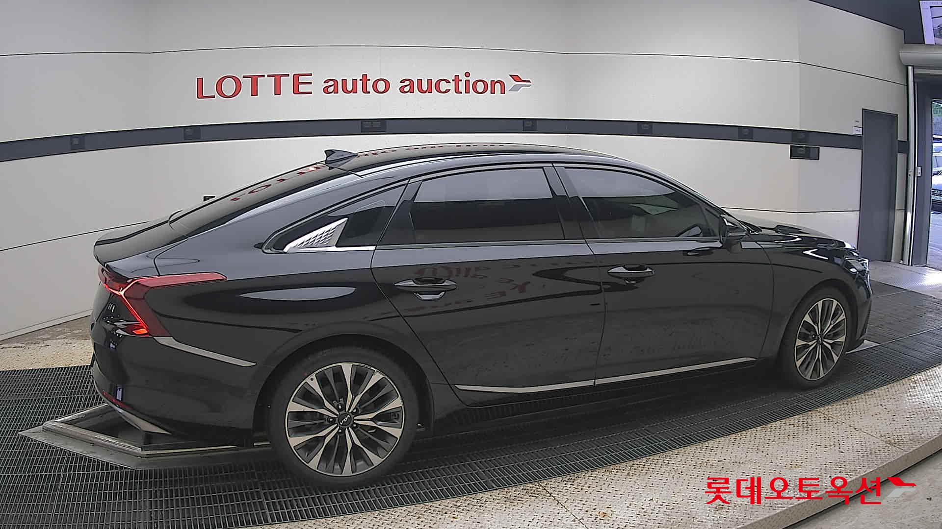 2023 - kia k8